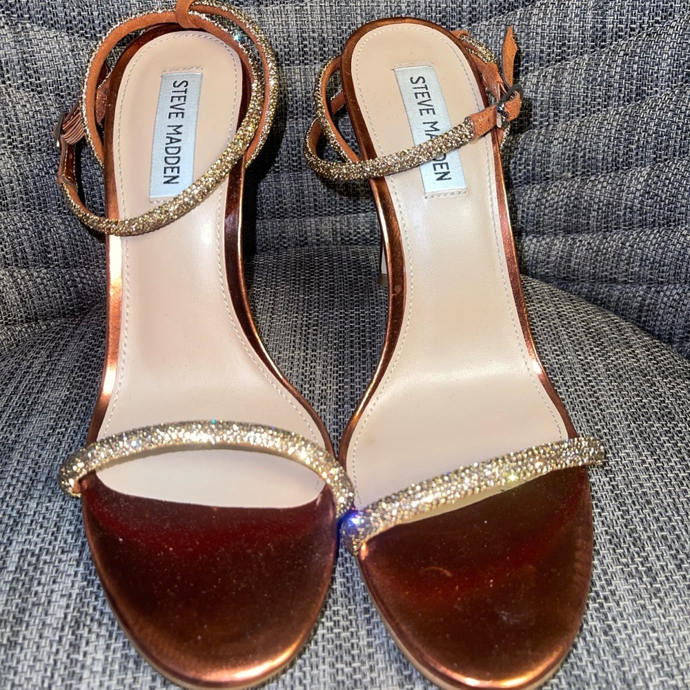 Steven Madden heels worn once color sold out